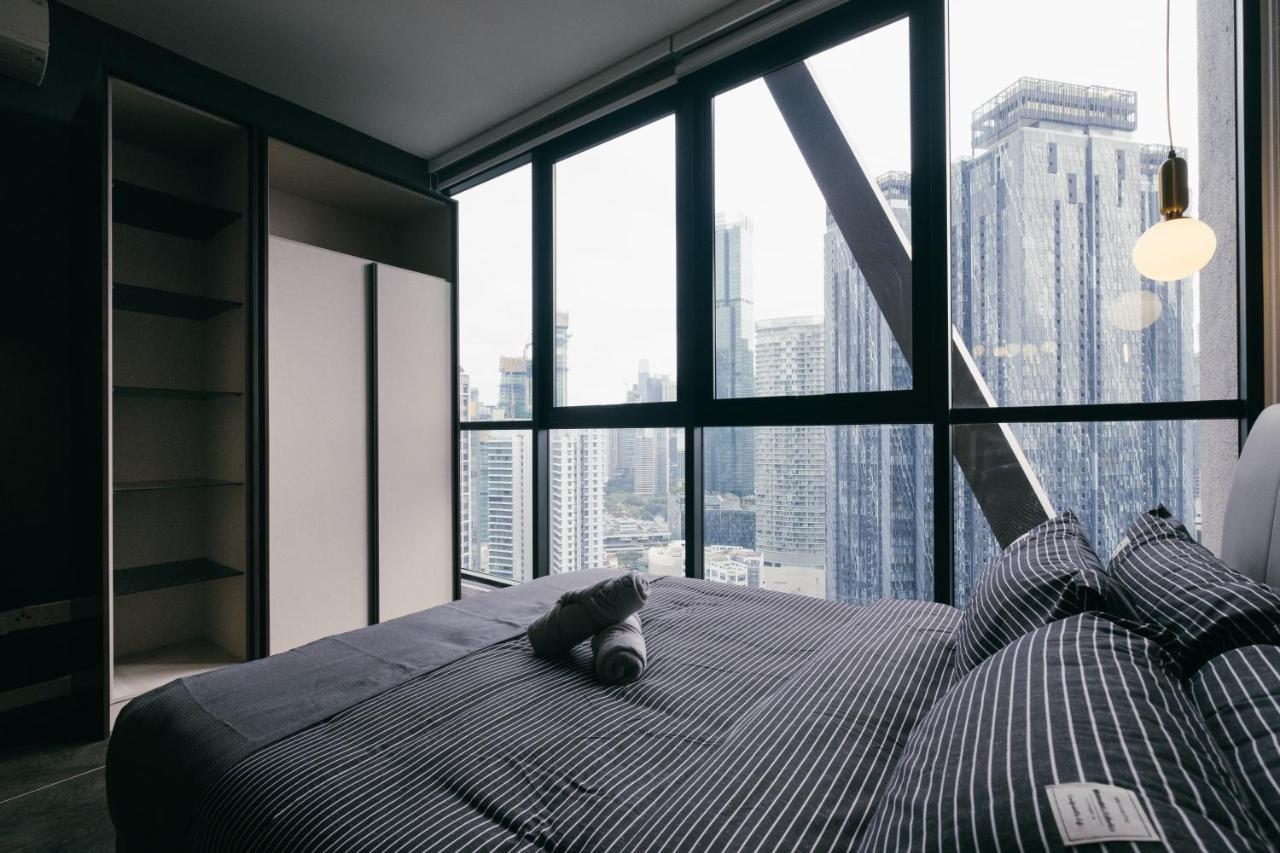 קואלה לומפור Scarletz Klcc Studio Suites 4 Pax Luxury Modern Style Wifi 100Mbps מראה חיצוני תמונה