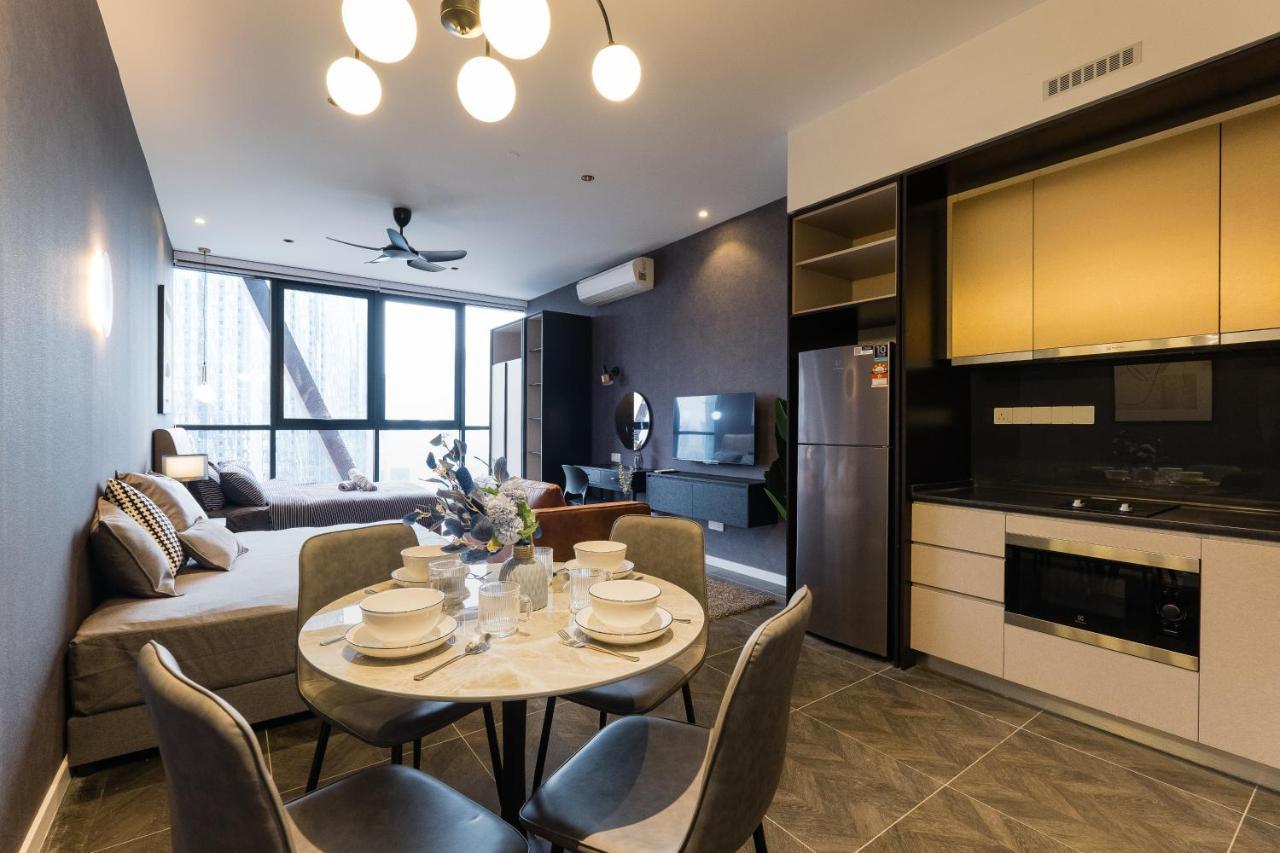קואלה לומפור Scarletz Klcc Studio Suites 4 Pax Luxury Modern Style Wifi 100Mbps מראה חיצוני תמונה